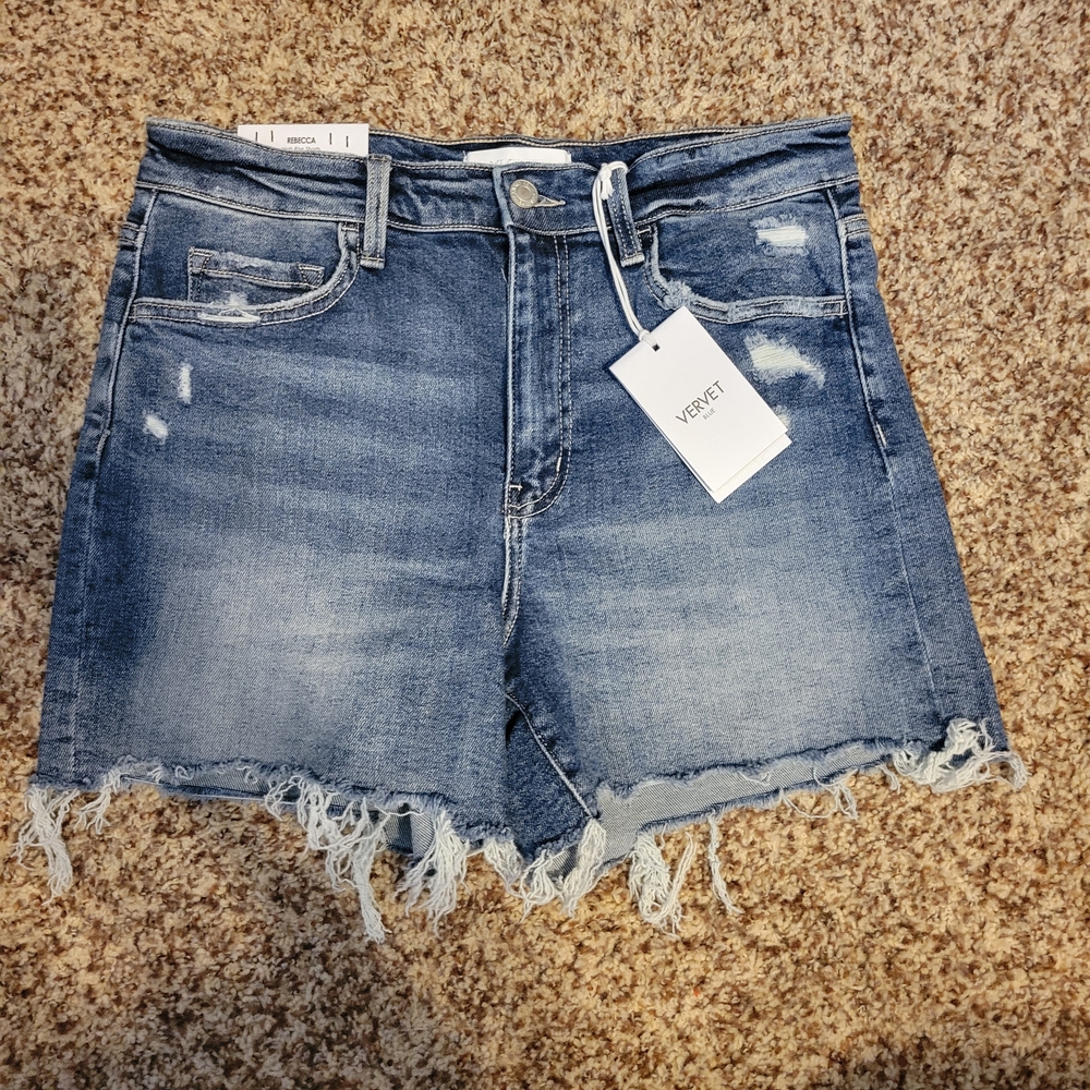 *LAST CHANCE*VERVET BY FLYING MONKEY Frayed Hem Jean Shorts